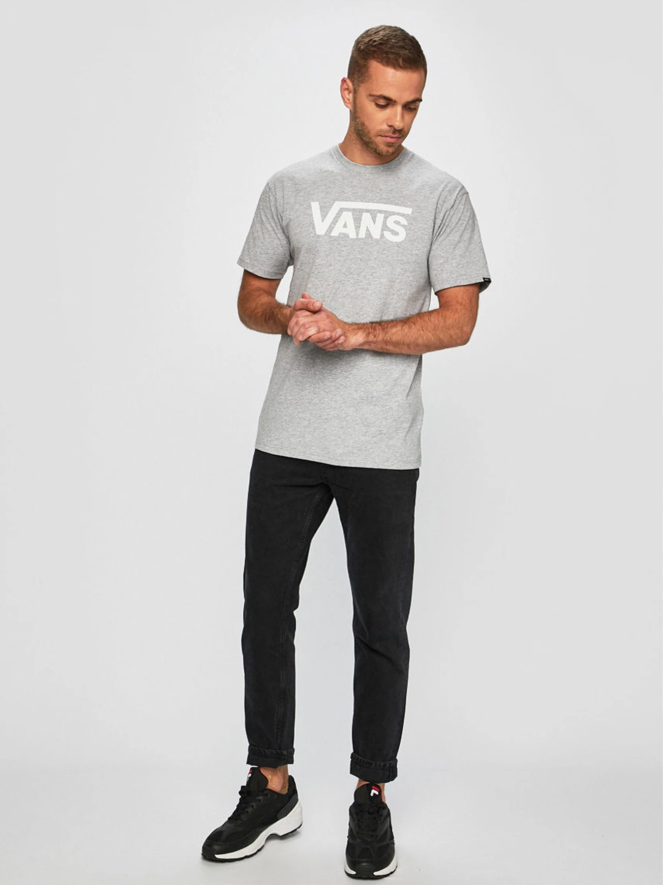 Футболки и поло Vans Classic модель VN000GGG1RQ1 Футболки и поло Vans Classic модель VN000GGG1RQ1 Фото