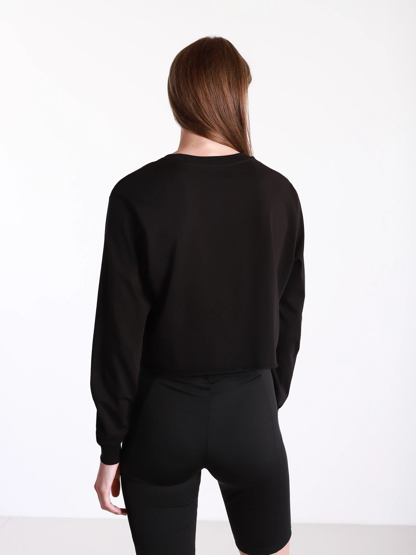 Худи и свитшоты Vans Junior V Long Sleeve Cropped модель VN0A4OUQBLK1 Худи и свитшоты Vans Junior V Long Sleeve Cropped модель VN0A4OUQBLK1 Фото