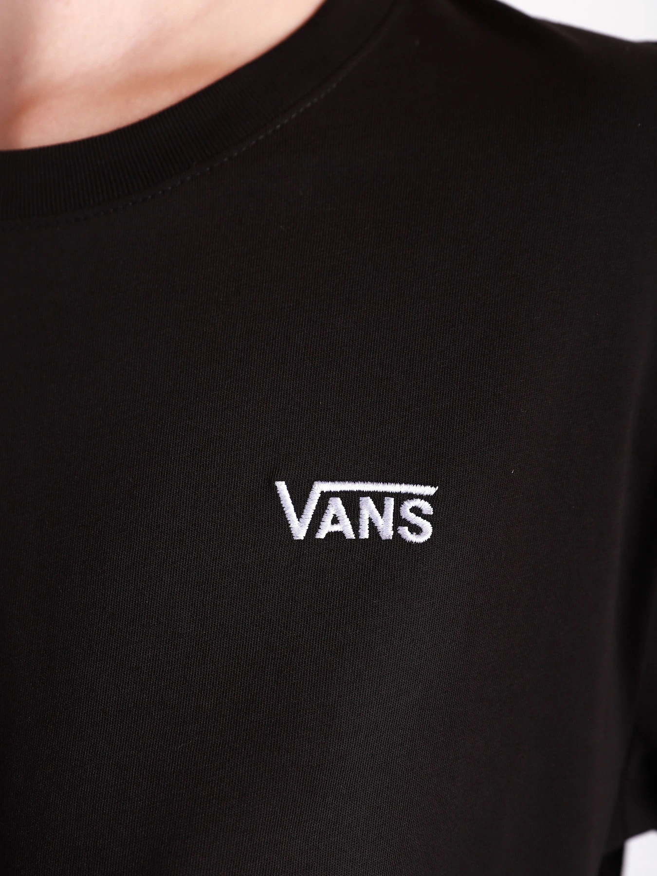 Худи и свитшоты Vans Junior V Long Sleeve Cropped модель VN0A4OUQBLK1 Худи и свитшоты Vans Junior V Long Sleeve Cropped модель VN0A4OUQBLK1 Фото