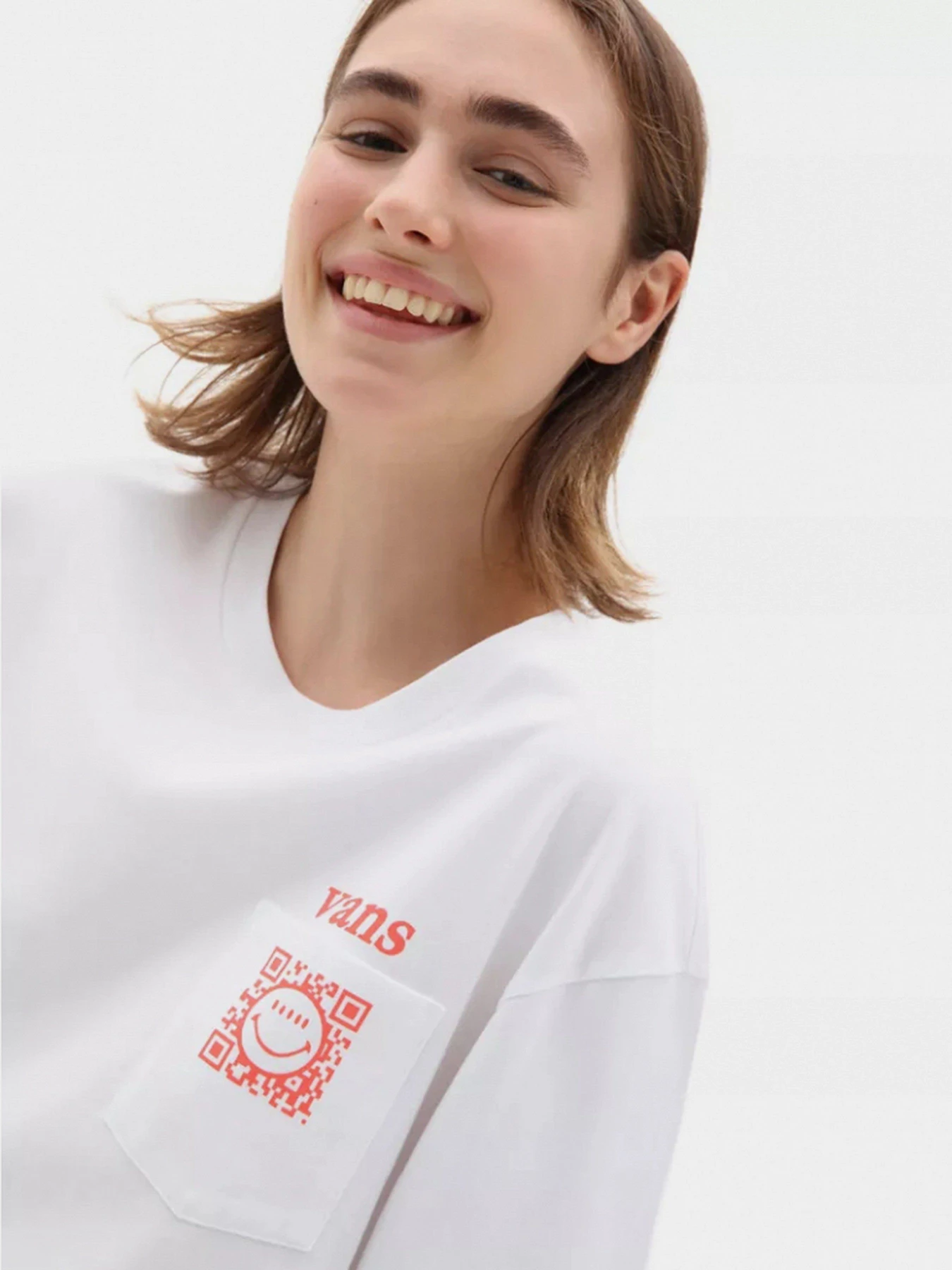 Худі та світшоти Vans Worldly Blousant модель VN0A5ETRWHT1 Худі та світшоти Vans Worldly Blousant модель VN0A5ETRWHT1 Фото