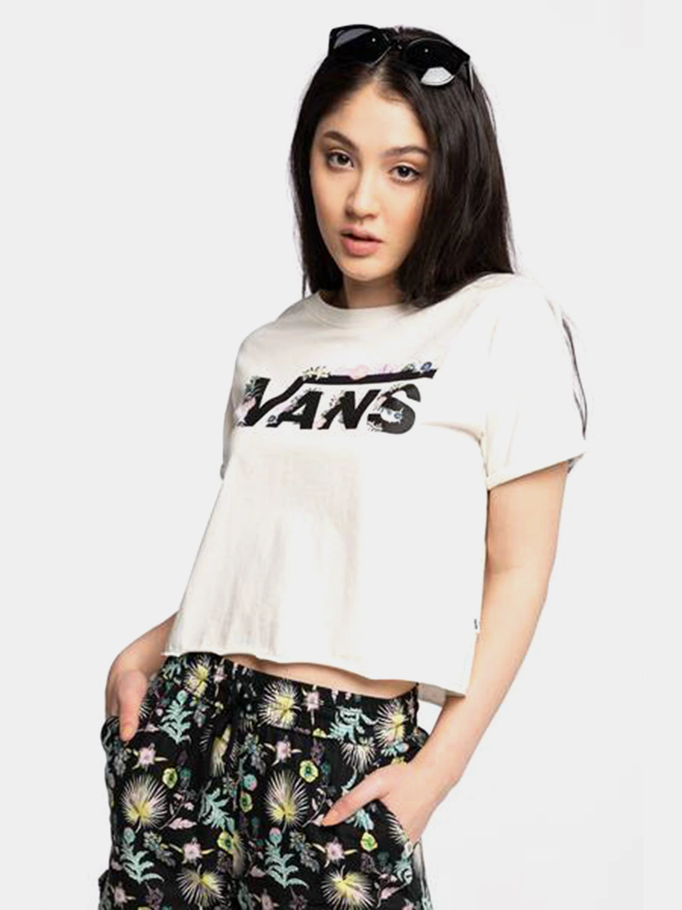 Футболки и поло Vans Blozzom Roll Out модель VN0A53Q2FS81 Футболки и поло Vans Blozzom Roll Out модель VN0A53Q2FS81 Фото