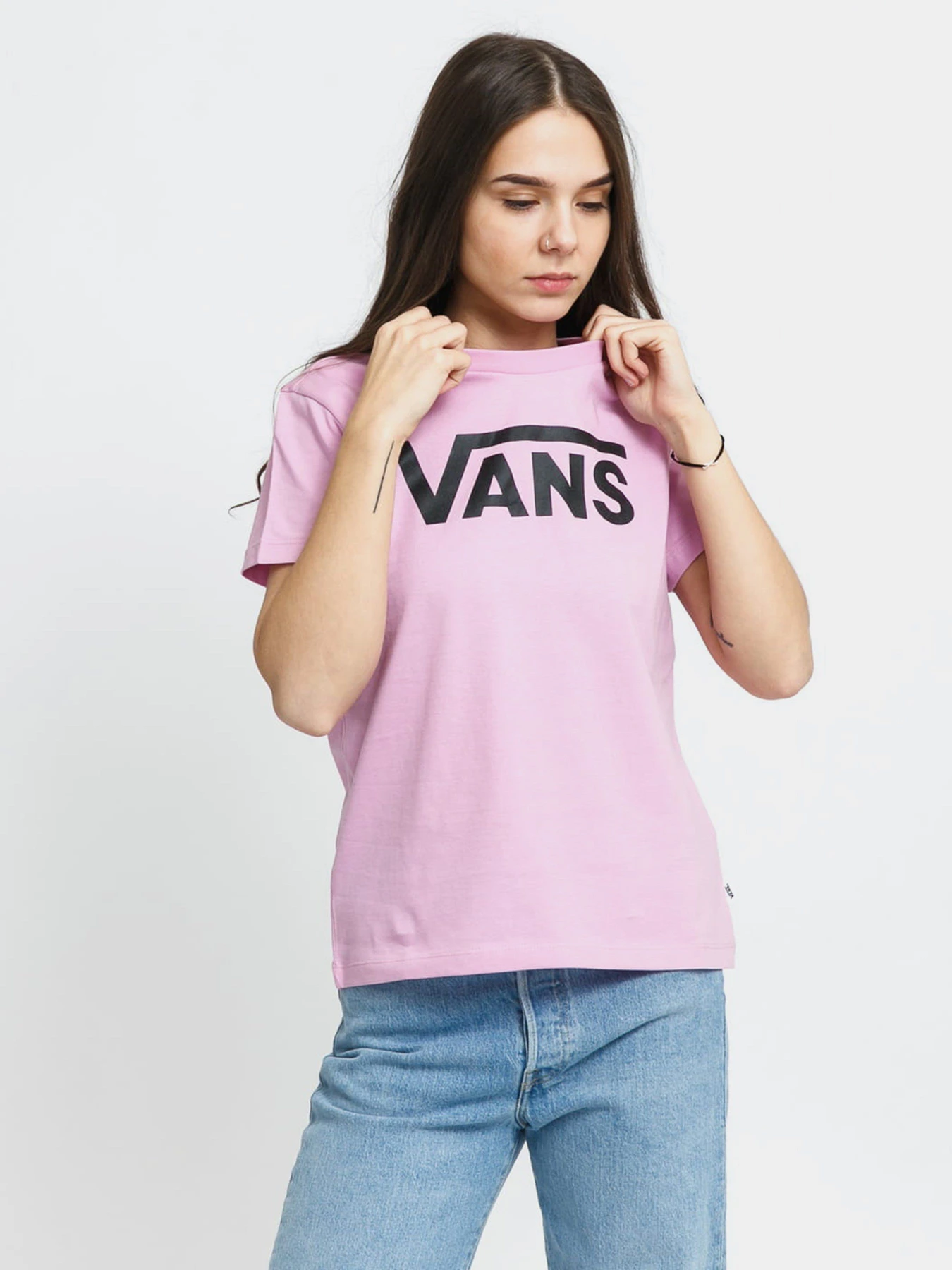 Футболки і поло Vans Flying V Crew модель VN0A3UP40FS1 Футболки і поло Vans Flying V Crew модель VN0A3UP40FS1 Фото