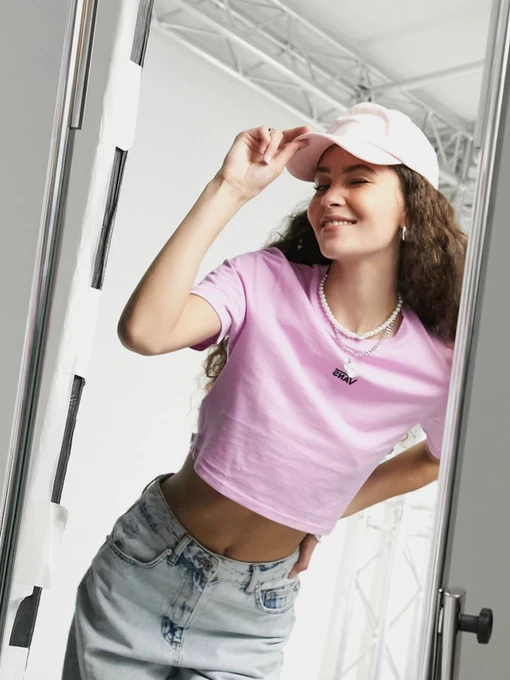 Футболки и поло Vans Flying V Crop Crew Sport модель VN0A54QU0FS1 Фото