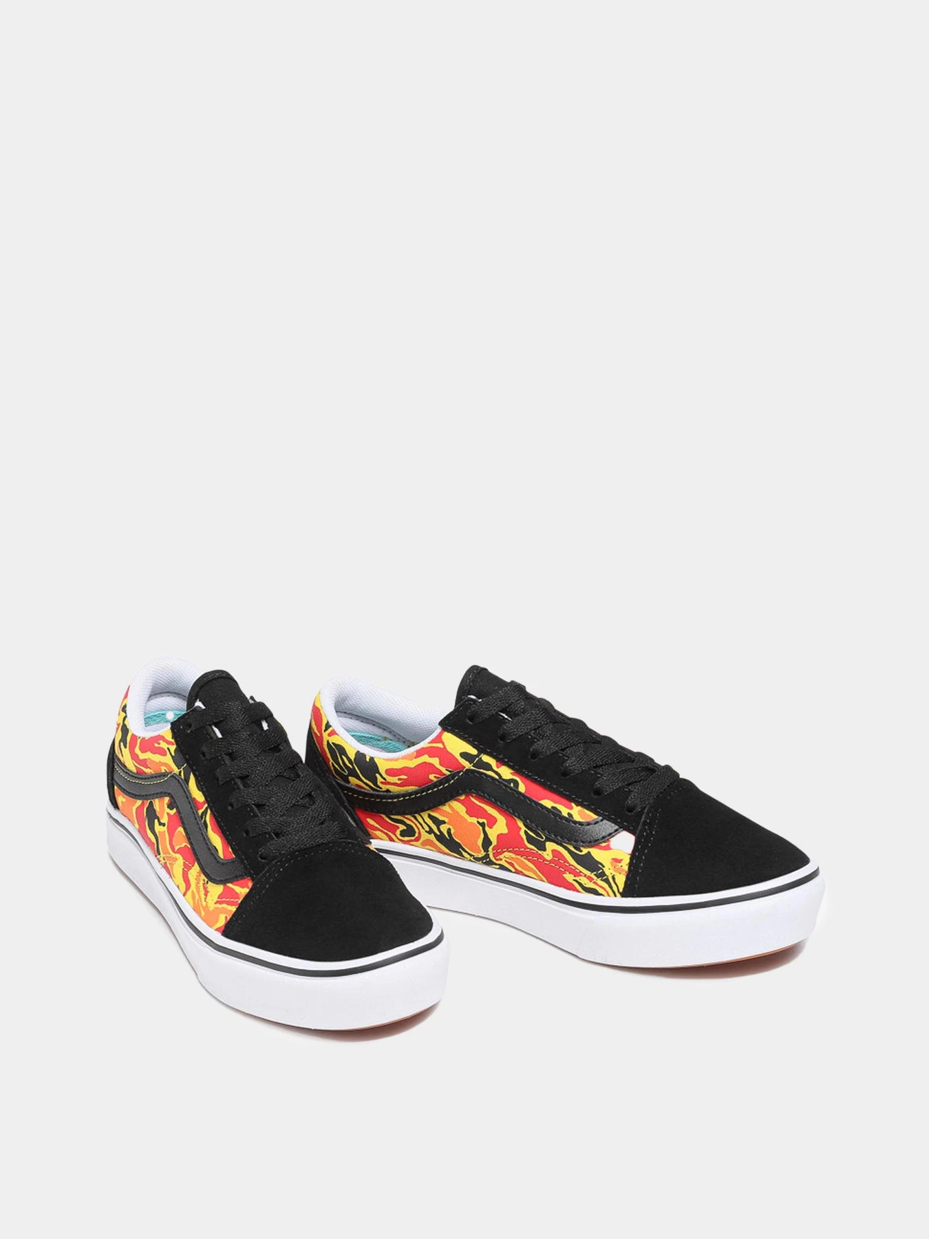 Кеды Vans FLAME CAMO COMFYCUSH OLD SKOOL модель VN0A4UHA31O1 Кеды Vans FLAME CAMO COMFYCUSH OLD SKOOL модель VN0A4UHA31O1 Фото