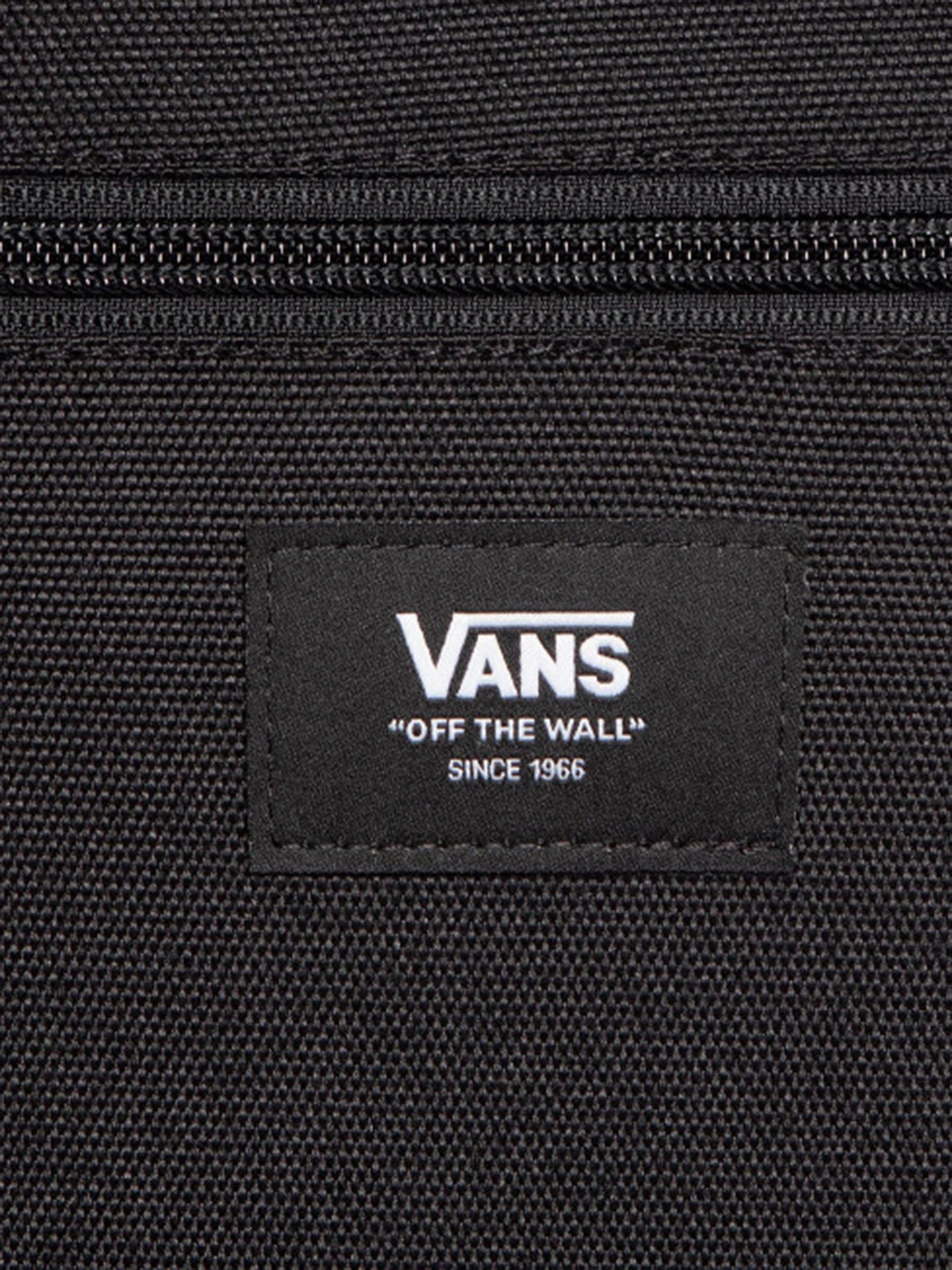 Рюкзаки Vans Startle 21L модель VN0A4MPHBLK1 Рюкзаки Vans Startle 21L модель VN0A4MPHBLK1 Фото