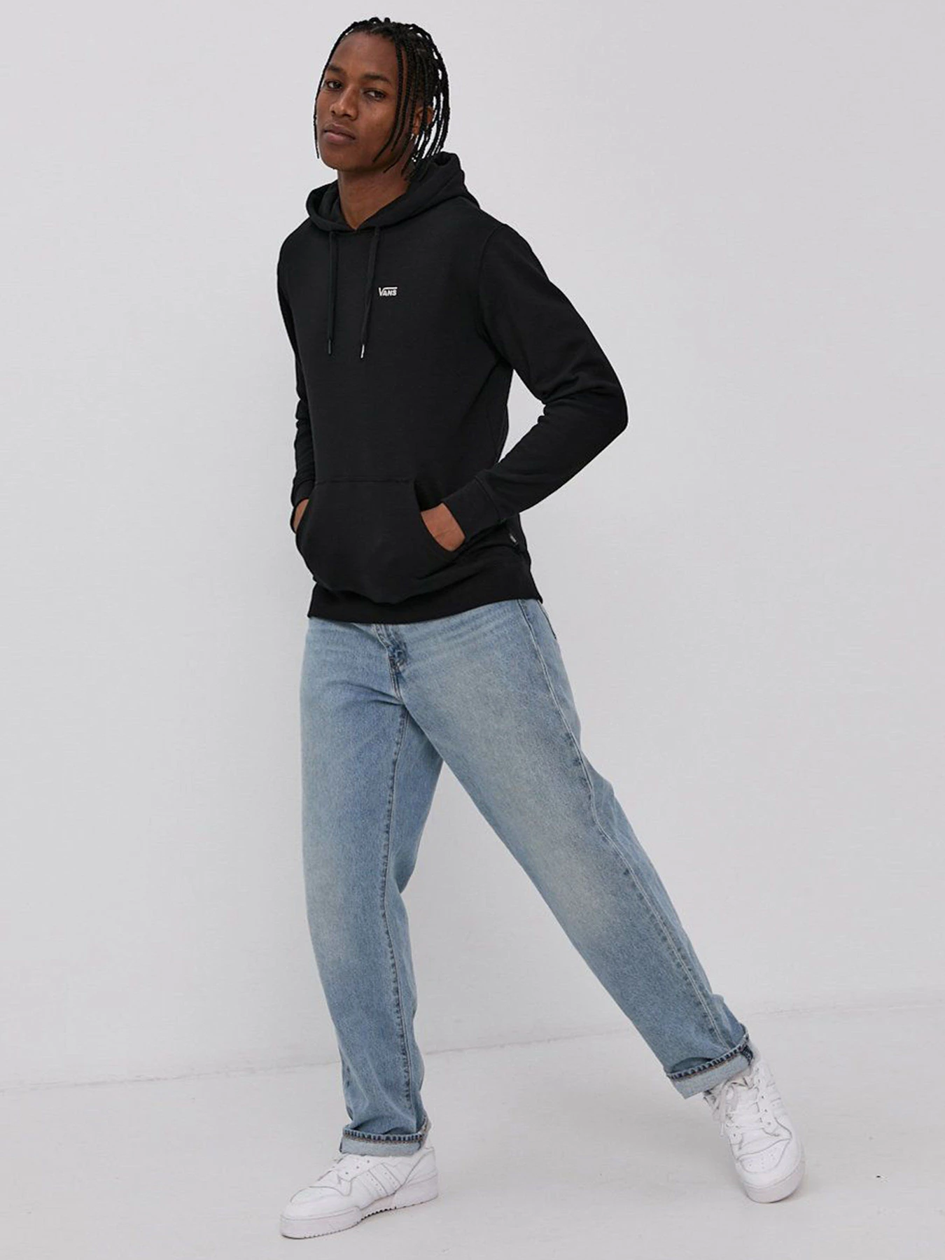 Худи и свитшоты Vans Basic Pullover Fleece модель VN0A3HQ2BLK1 Худи и свитшоты Vans Basic Pullover Fleece модель VN0A3HQ2BLK1 Фото