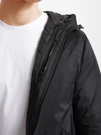Куртки и дубленки Vans модель VN0A5FPKBLK1 Фото
