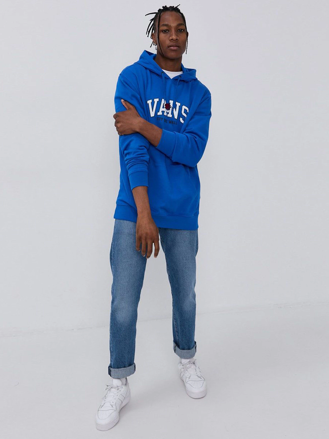 Худи и свитшоты Vans Champs Po модель VN0A5KE25XT1 Худи и свитшоты Vans Champs Po модель VN0A5KE25XT1 Фото