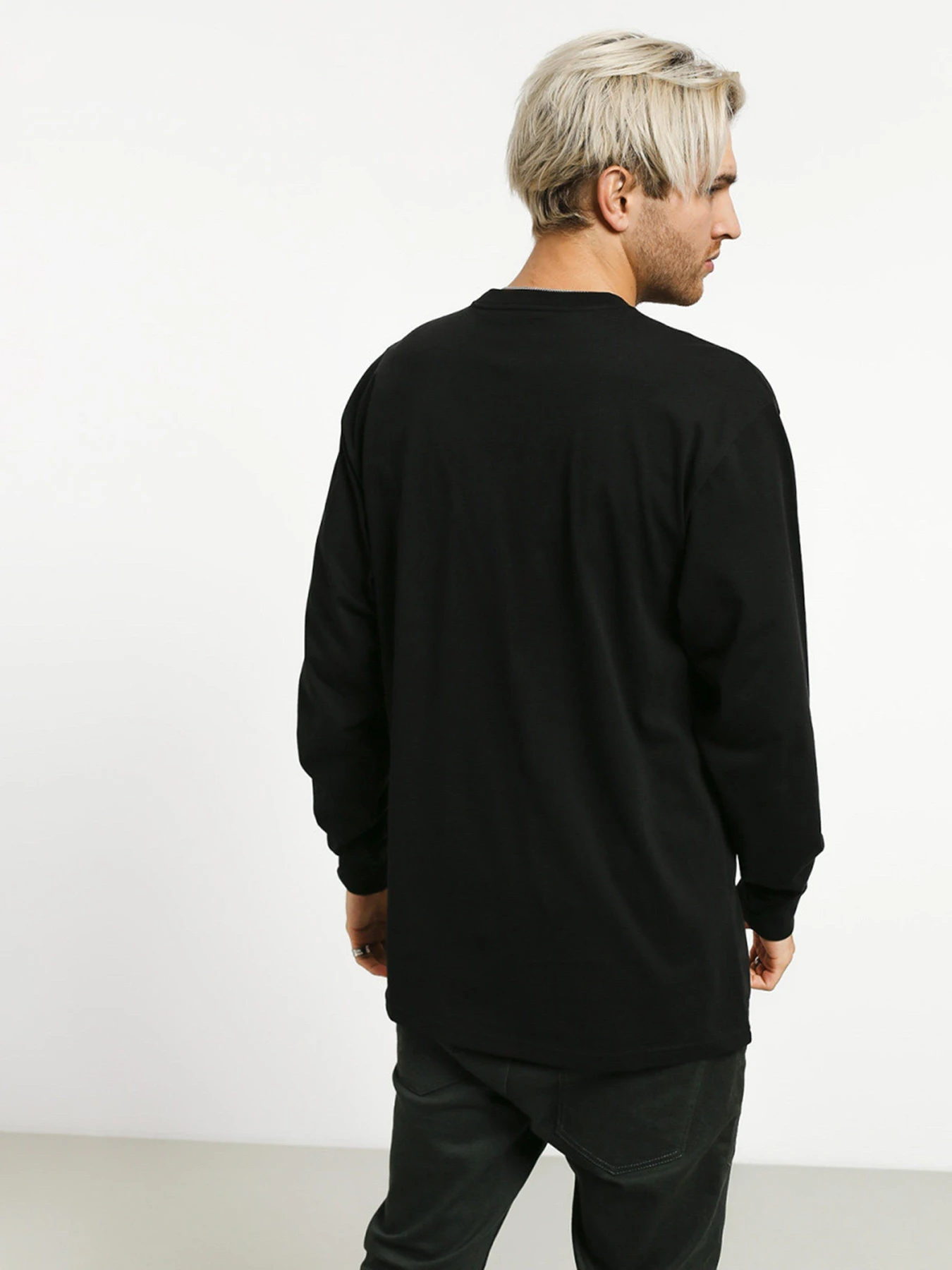 Худі та світшоти Vans Left Chest Hit Ls модель VN0A49LCY281 Худі та світшоти Vans Left Chest Hit Ls модель VN0A49LCY281 Фото