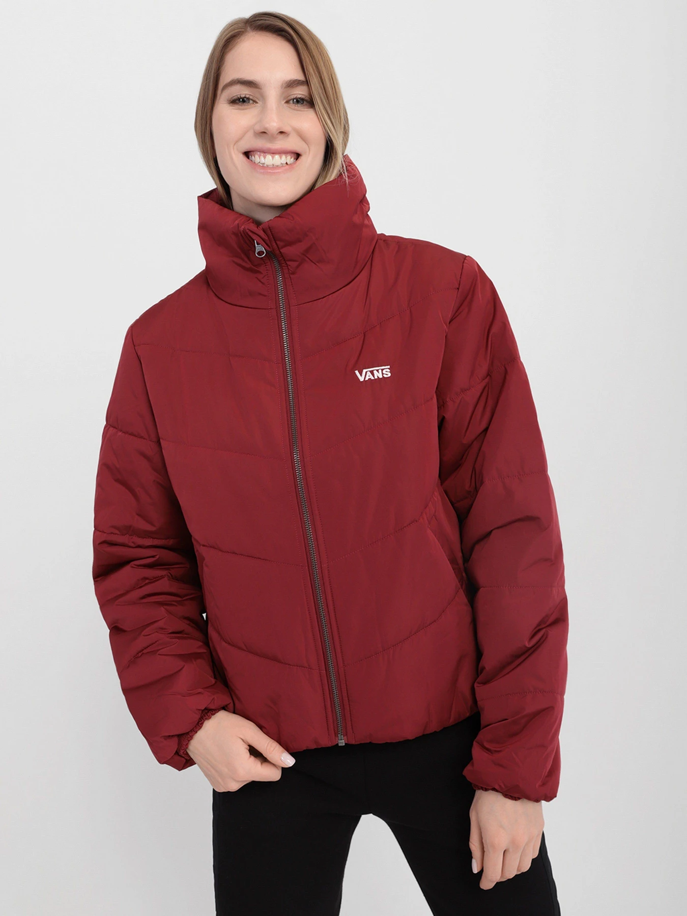 Куртки и дубленки Vans Foundry V Puffer MTE модель VN0A4V8MZBS1 Куртки и дубленки Vans Foundry V Puffer MTE модель VN0A4V8MZBS1 Фото