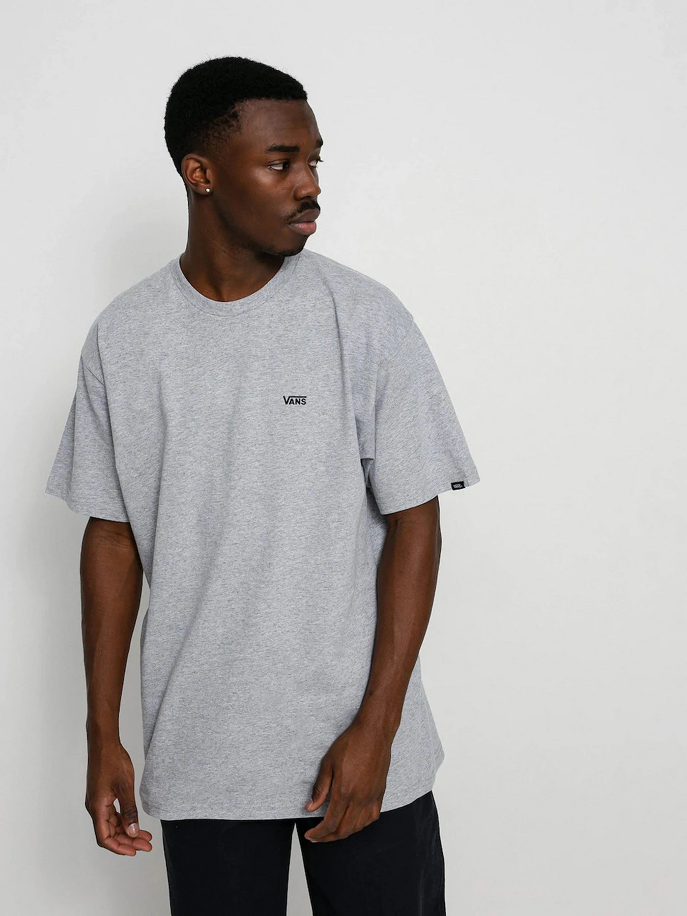 Футболки и поло Vans Left Chest Logo модель VN0A3CZEATJ1 Футболки и поло Vans Left Chest Logo модель VN0A3CZEATJ1 Фото