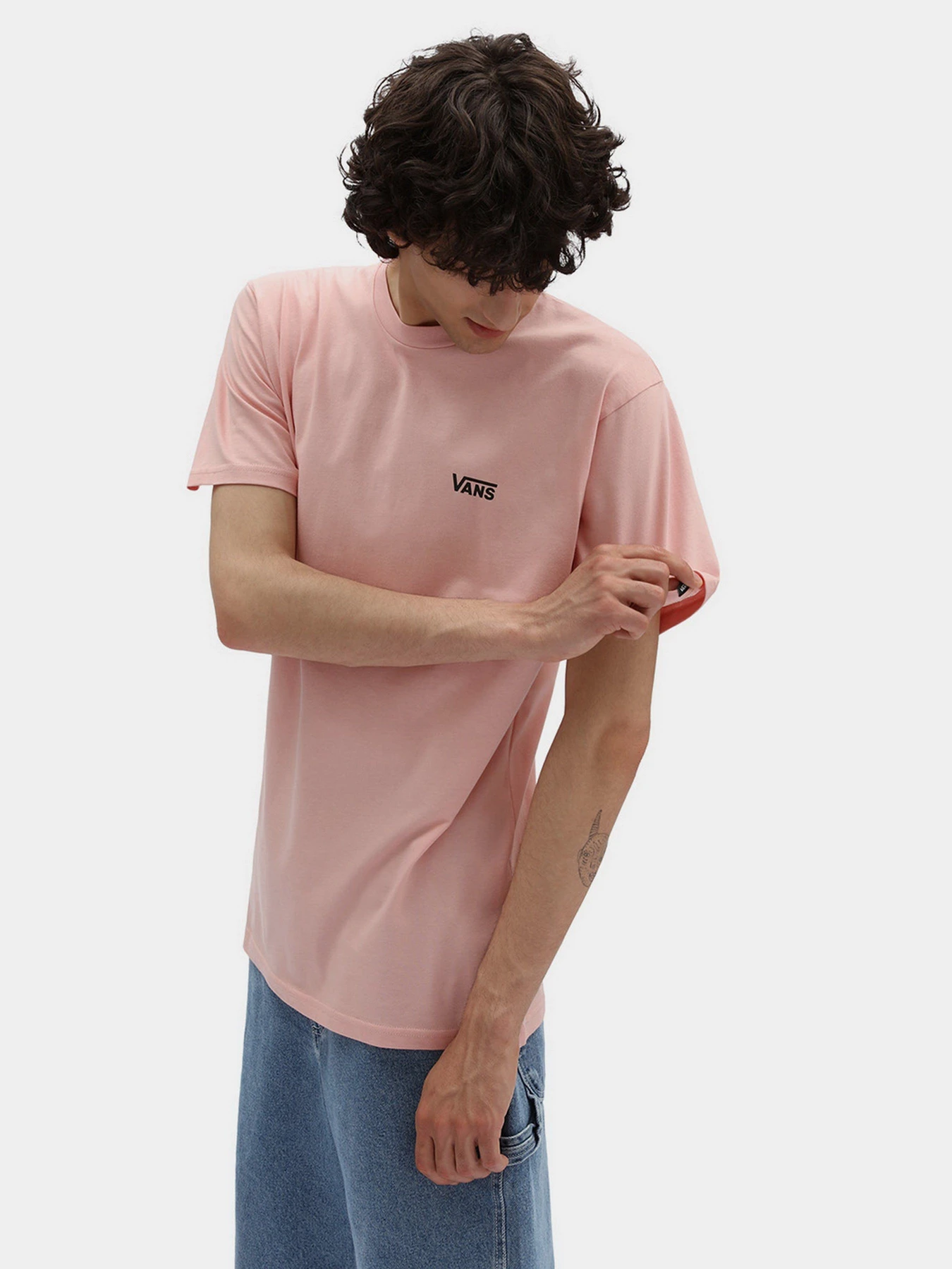 Футболки и поло Vans Left Chest Logo Plus модель VN0A54TFYUH1 Футболки и поло Vans Left Chest Logo Plus модель VN0A54TFYUH1 Фото