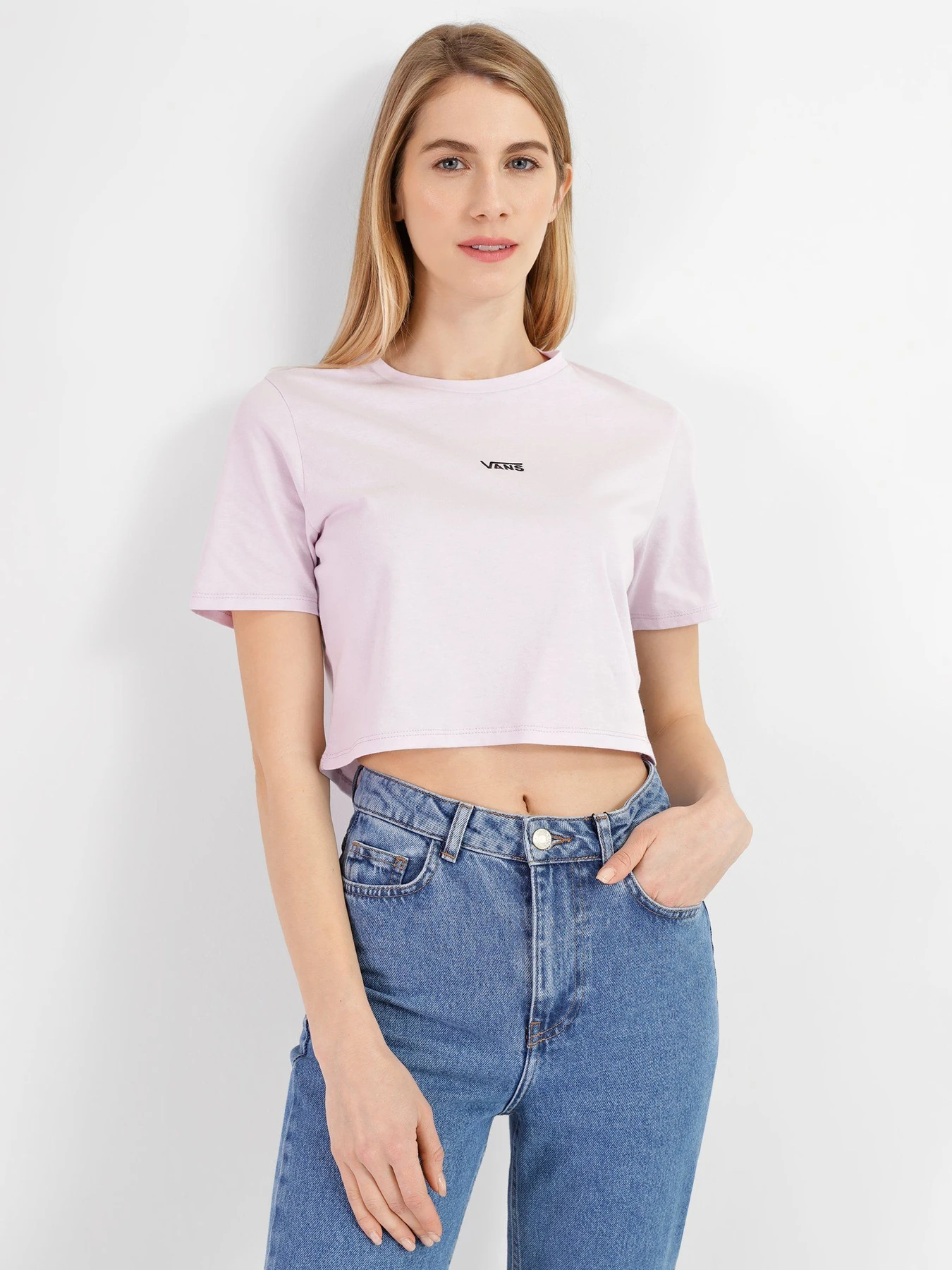 Футболки і поло Vans Flying V Crop Crew Sport модель VN0A54QUYEU1 Футболки і поло Vans Flying V Crop Crew Sport модель VN0A54QUYEU1 Фото