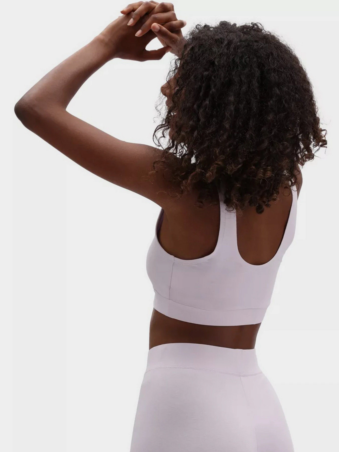 Футболки і поло Vans Flying V Bralette модель VN0A7PNCYEU1 Футболки і поло Vans Flying V Bralette модель VN0A7PNCYEU1 Фото