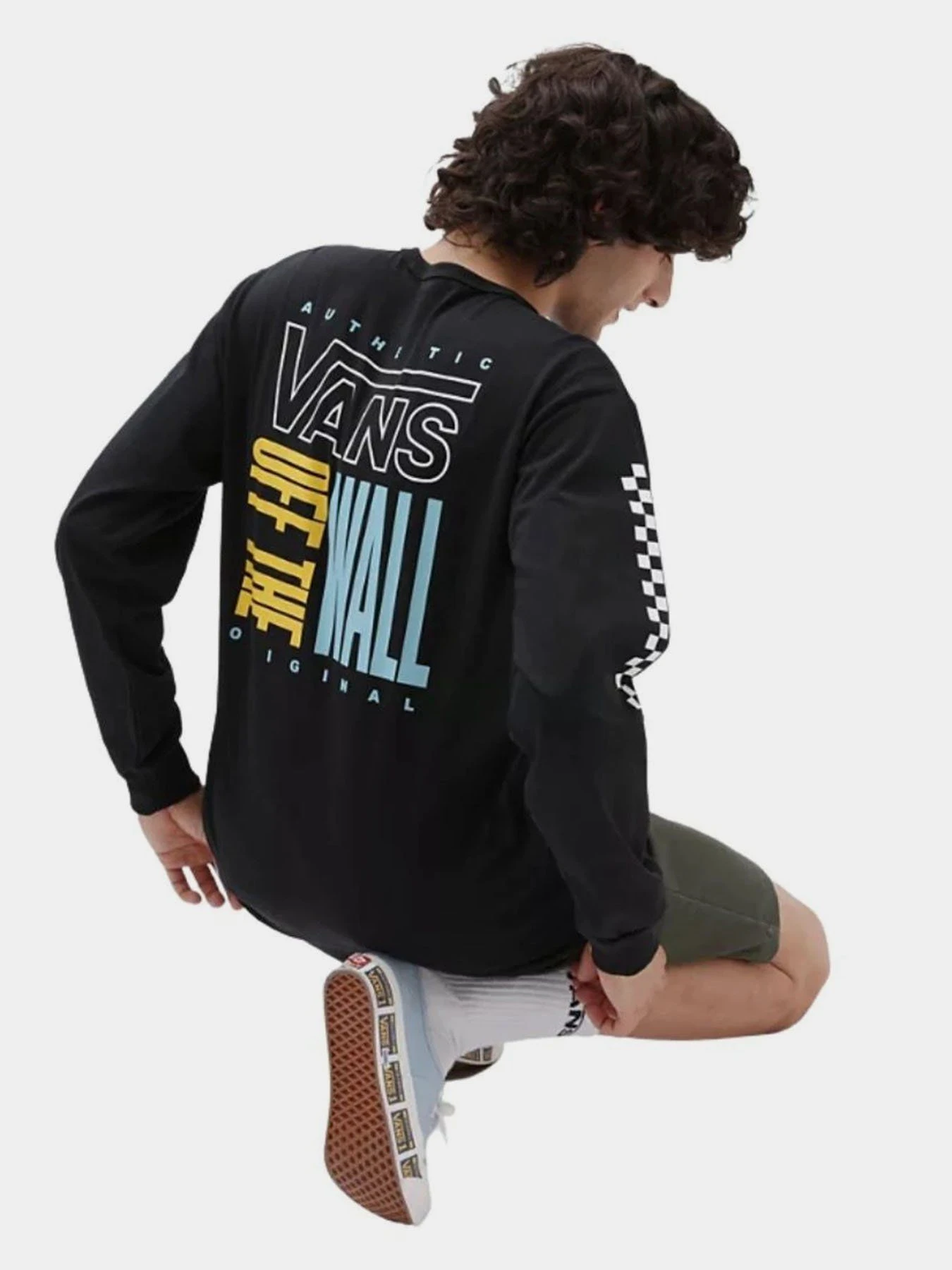Худи и свитшоты Vans Off The Wall Stack модель VN0A7PJKBLK1 Фото