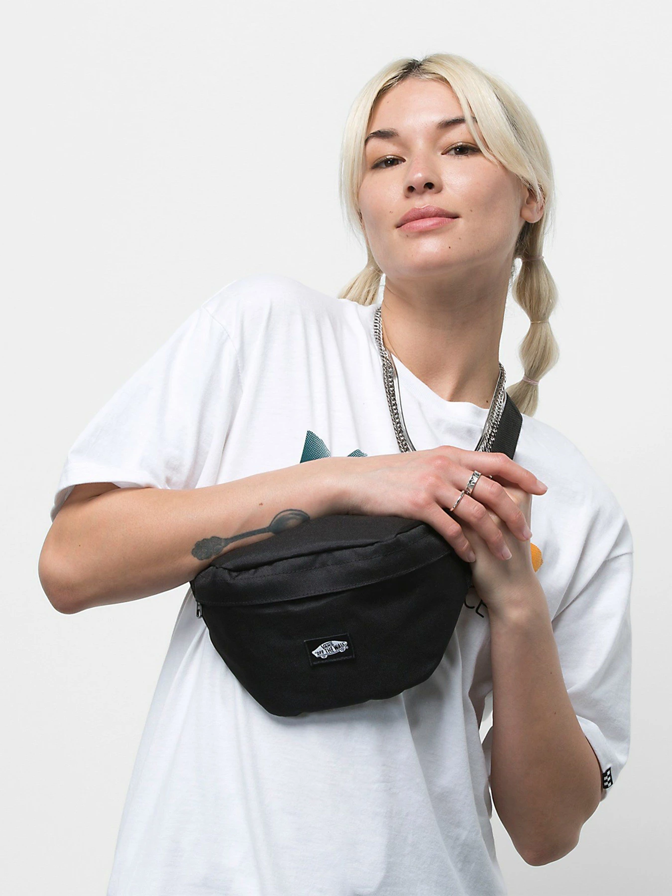 Сумки Vans Traveler модель VN0A5I1GBLK1 Сумки Vans Traveler модель VN0A5I1GBLK1 Фото