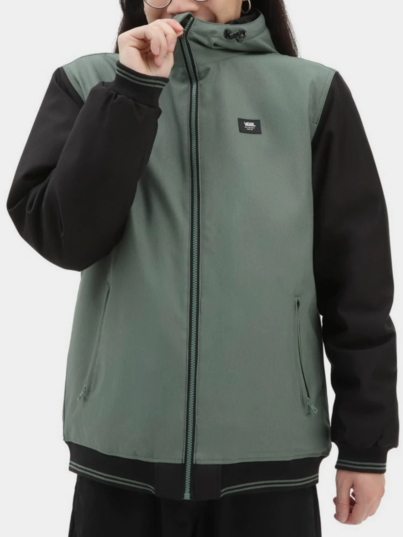 Куртки и дубленки Vans Wells модель VN0A5KQEQ7M1 Куртки и дубленки Vans Wells модель VN0A5KQEQ7M1 Фото