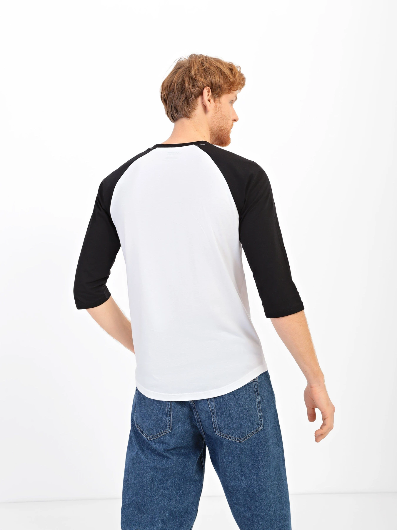 Худи и свитшоты Vans CLASSIC модель VN0002QQYB21 Худи и свитшоты Vans CLASSIC модель VN0002QQYB21 Фото