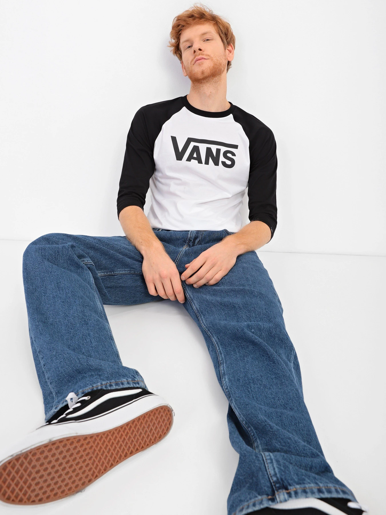 Худи и свитшоты Vans CLASSIC модель VN0002QQYB21 Худи и свитшоты Vans CLASSIC модель VN0002QQYB21 Фото