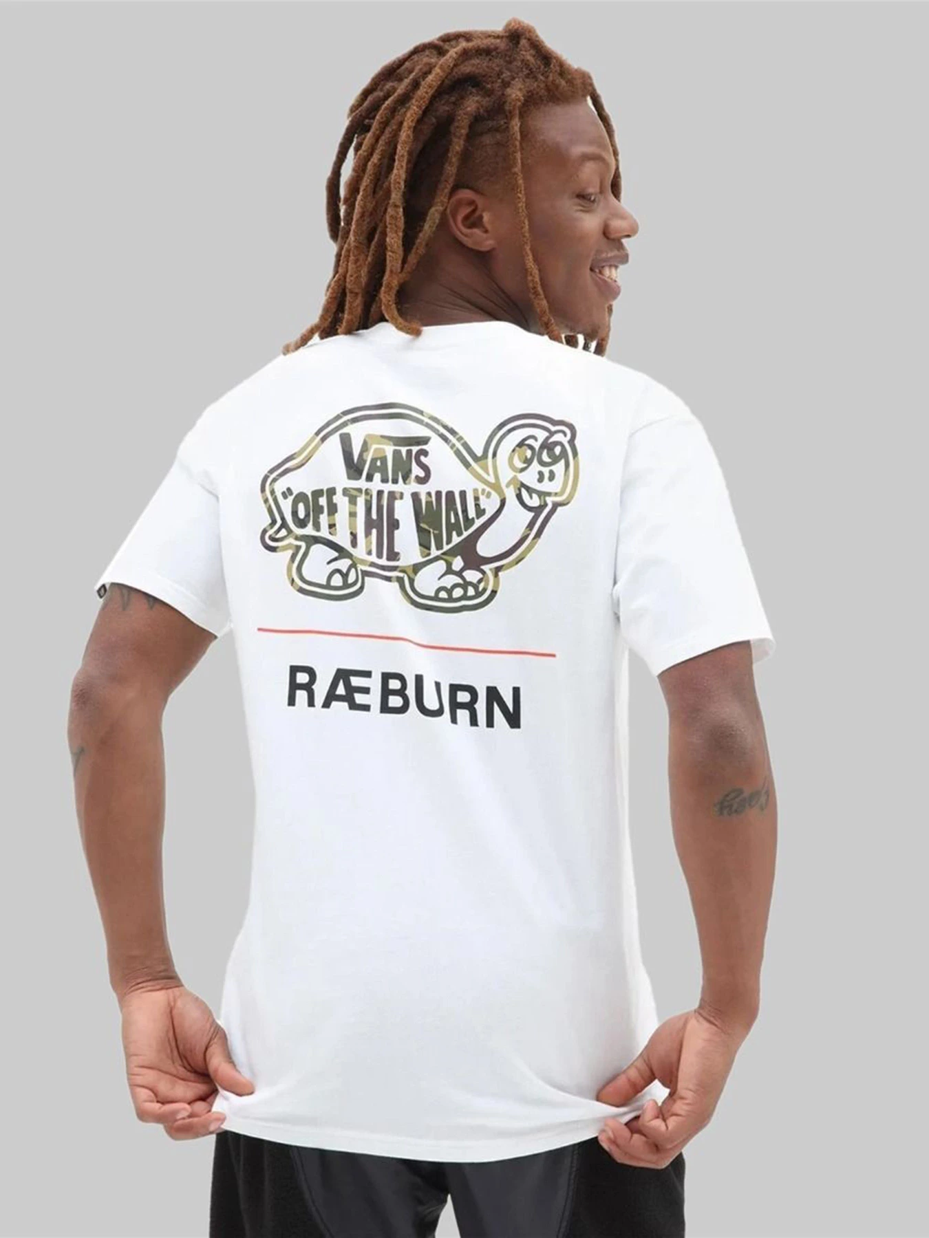 Футболки и поло Vans x RAEBURN модель VN0A7SP1WHT1 Футболки и поло Vans x RAEBURN модель VN0A7SP1WHT1 Фото