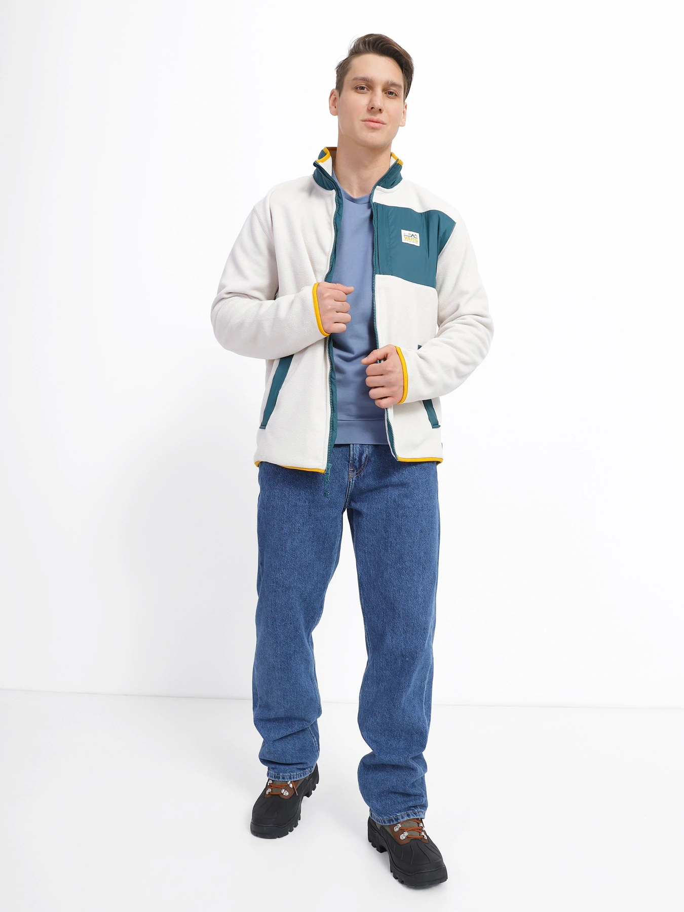 Худи и свитшоты Vans MT. Zip Crewneck Шерпа модель VN0000C5EKD1 Худи и свитшоты Vans MT. Zip Crewneck Шерпа модель VN0000C5EKD1 Фото