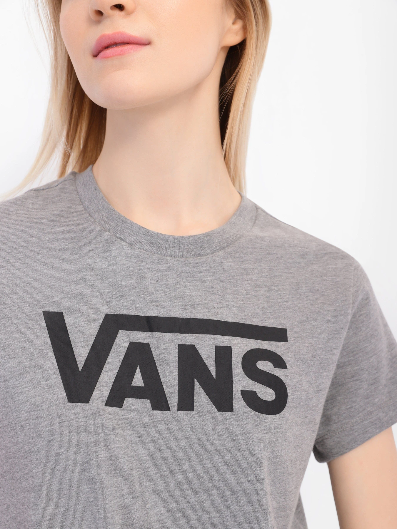 Футболки і поло Vans Flying V Crew модель VN0A3UP4GRH1 Футболки і поло Vans Flying V Crew модель VN0A3UP4GRH1 Фото