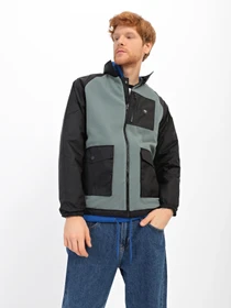 Куртки и дубленки Vans Torrey модель VN0A5FPTQ461 Фото