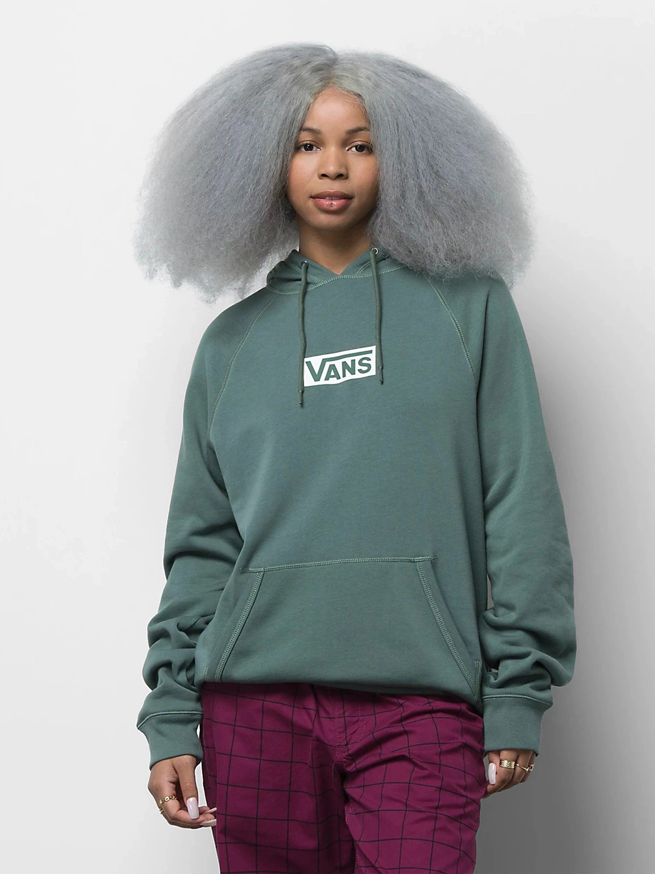 Худи и свитшоты Vans Versa Standard модель VN0A49SNYQW1 Худи и свитшоты Vans Versa Standard модель VN0A49SNYQW1 Фото