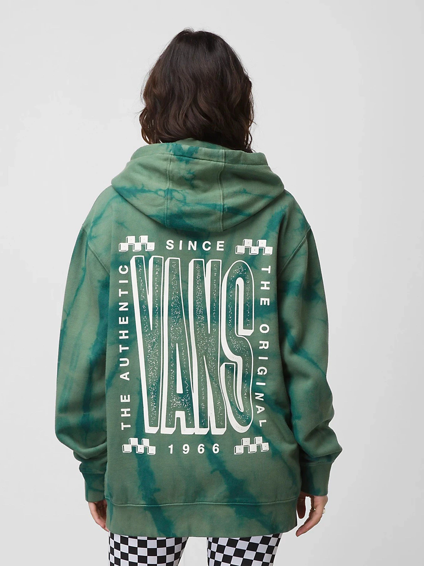 Худі та світшоти Vans Tall Type Tie Dye модель VN0A7S8CY8U1 Худі та світшоти Vans Tall Type Tie Dye модель VN0A7S8CY8U1 Фото