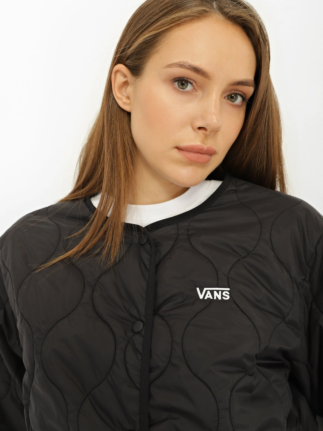 Куртки и дубленки Vans Long Reversible Liner модель VN0A7RNKBLK1 Куртки и дубленки Vans Long Reversible Liner модель VN0A7RNKBLK1 Фото