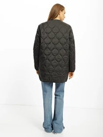 Куртки и дубленки Vans Long Reversible Liner модель VN0A7RNKBLK1 Фото