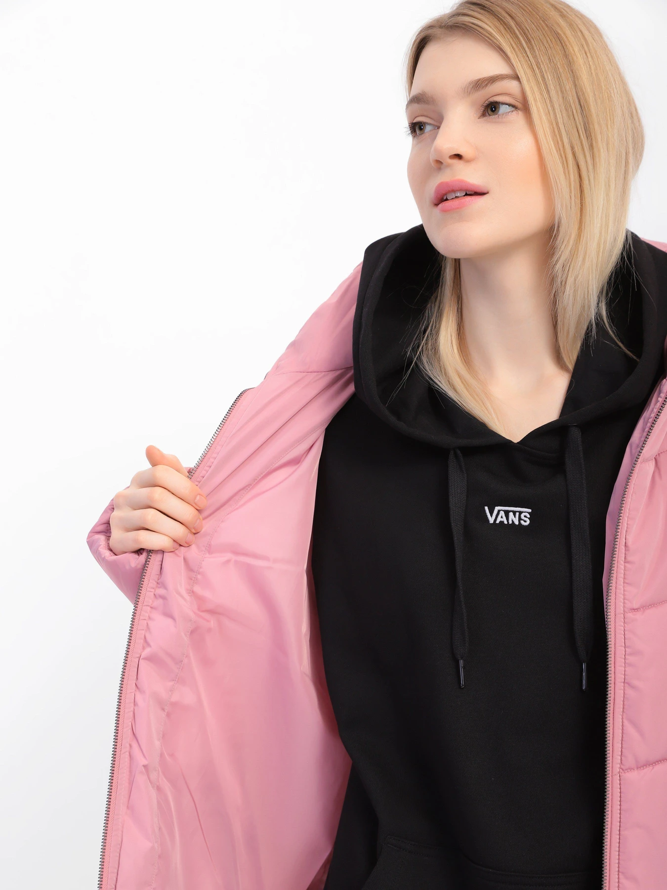 Куртки и дубленки Vans Foundry Puffer MTE-2 модель VN0A7YK5BD51 Куртки и дубленки Vans Foundry Puffer MTE-2 модель VN0A7YK5BD51 Фото
