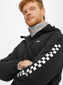 Куртки та дублянки Vans WATERLIND модель VN0A7UEKBLK1 Фото