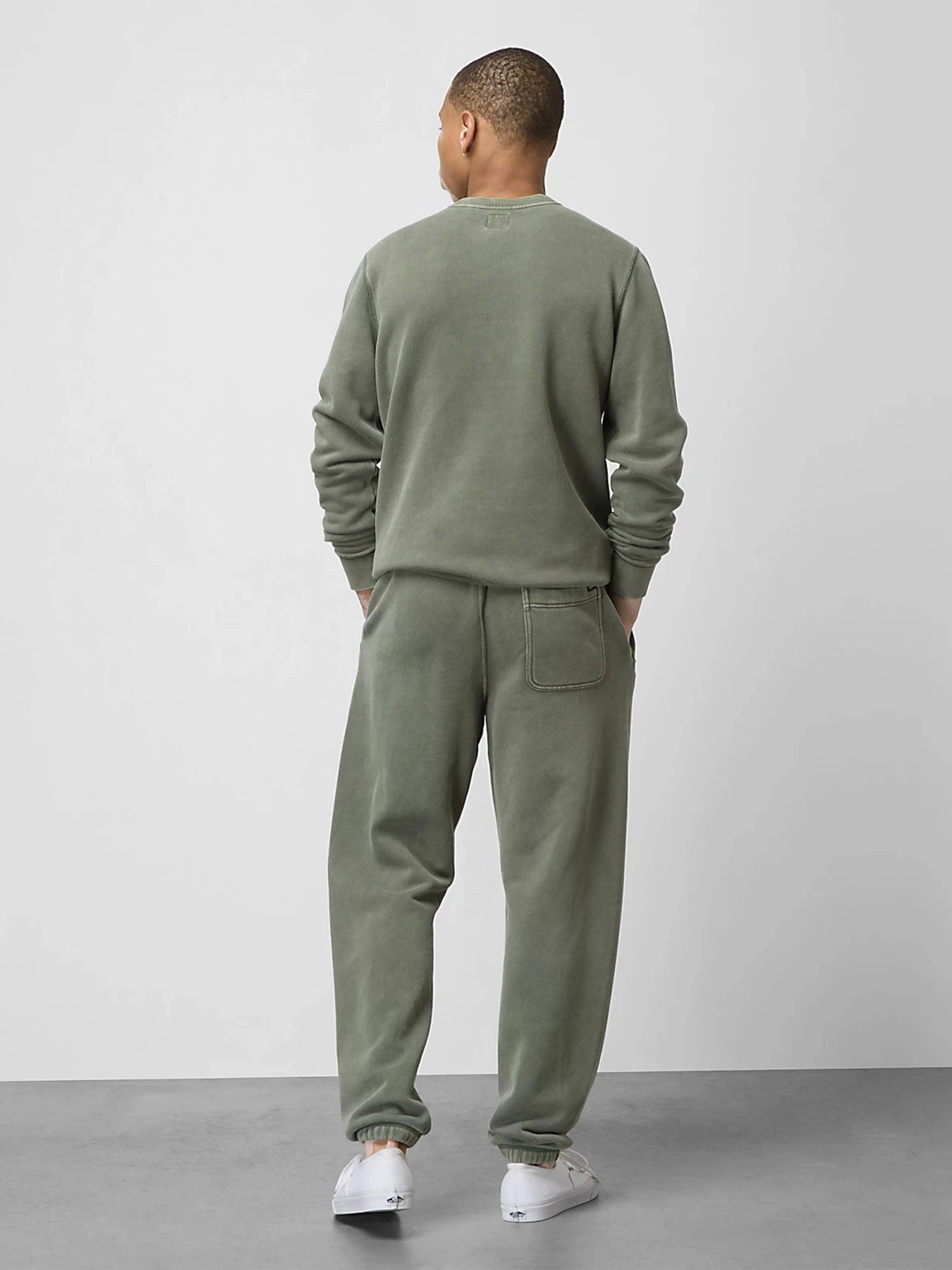Брюки Vans ComfyCush Washed модель VN0A7YCEYQW1 Фото