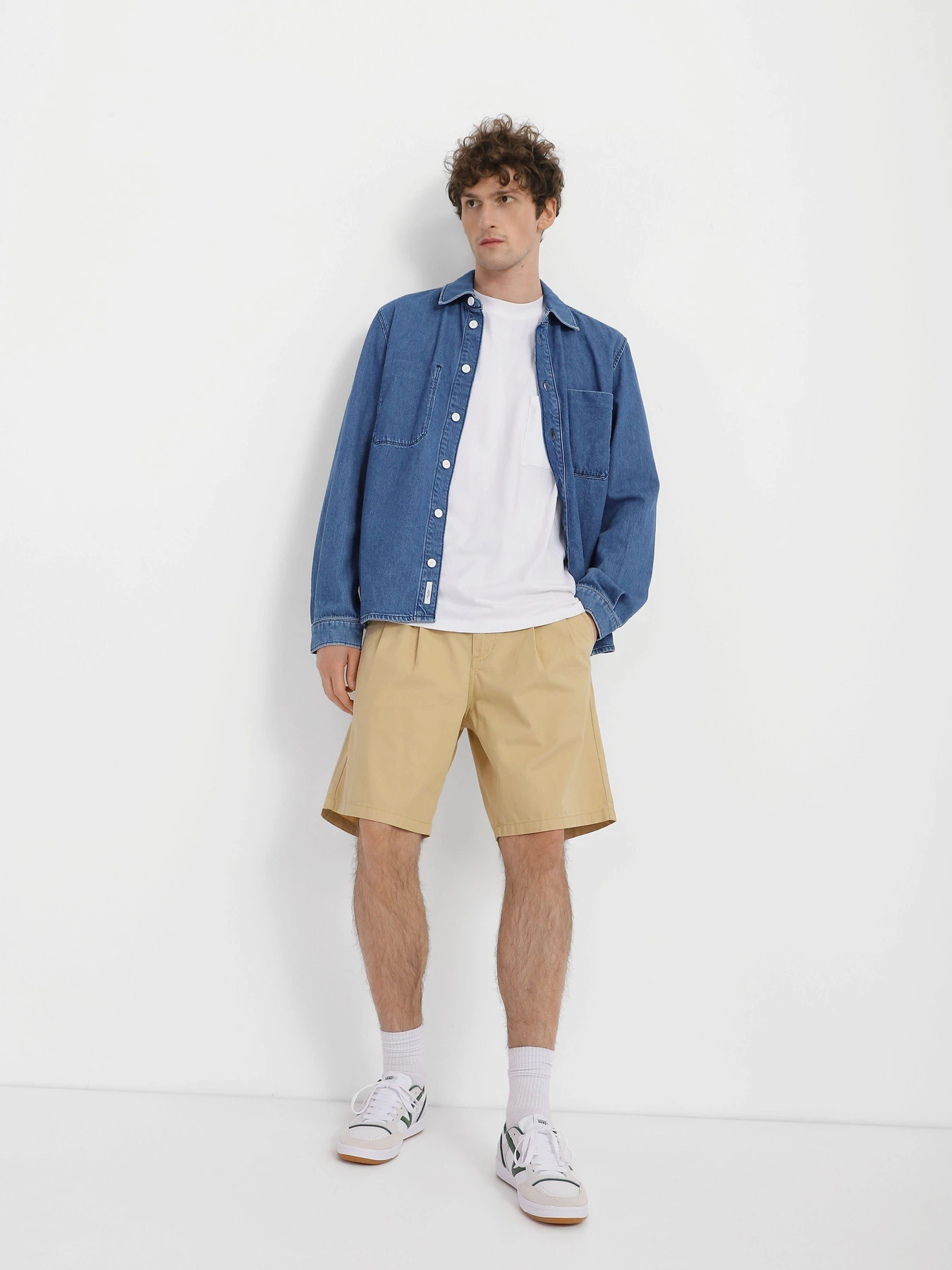 Шорти Vans Authentic Chino модель VN0005ZUYUU1 Шорти Vans Authentic Chino модель VN0005ZUYUU1 Фото