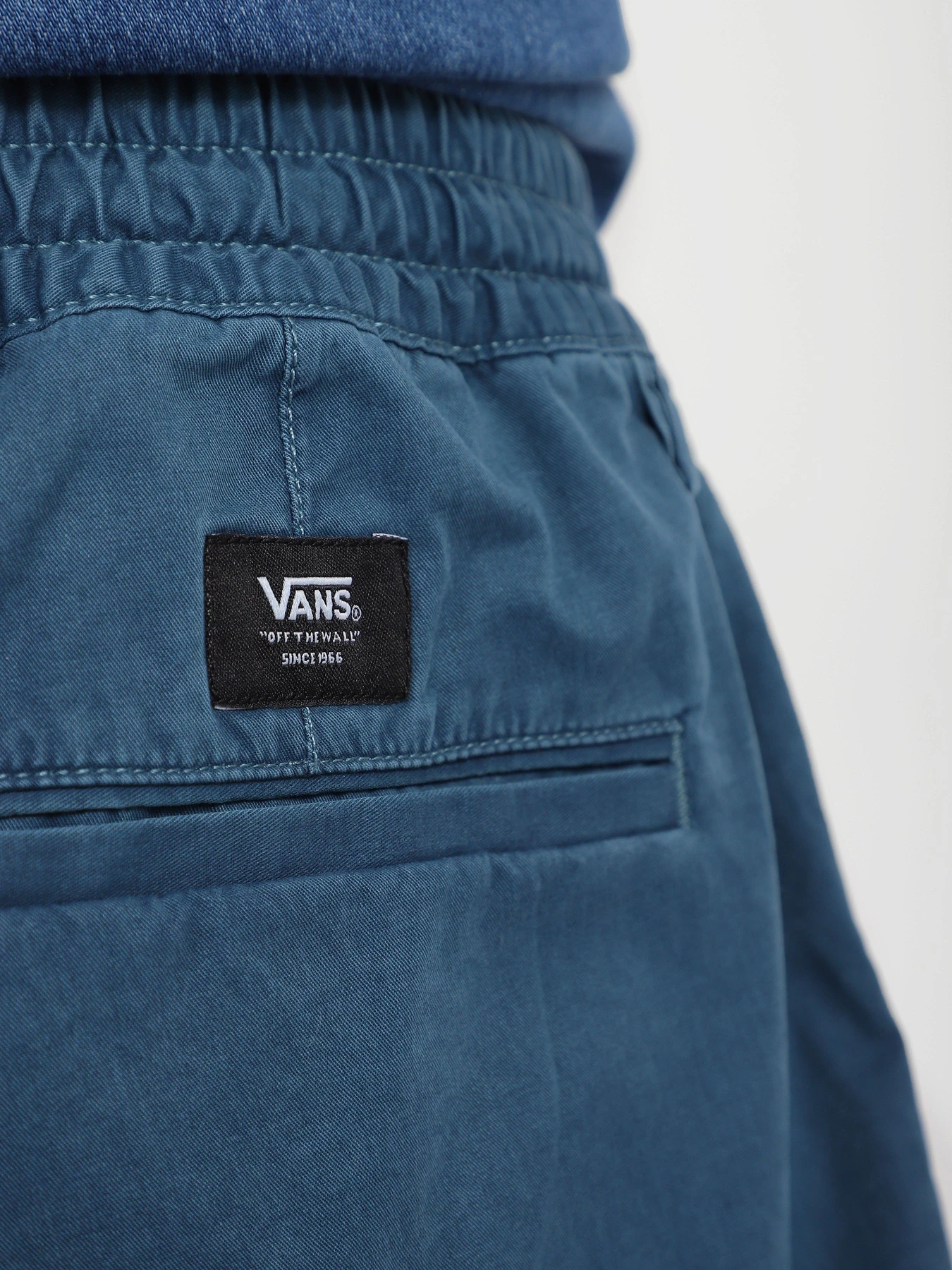 Шорты Vans Range Salt Wash Relaxed Elastic модель VN0A5FKCBR41 Шорты Vans Range Salt Wash Relaxed Elastic модель VN0A5FKCBR41 Фото
