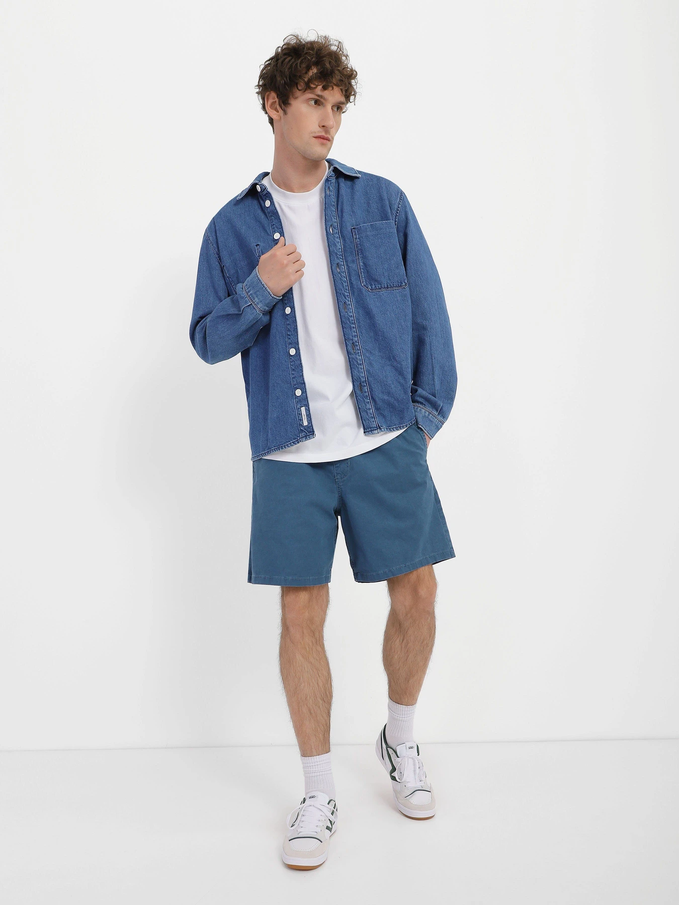 Шорты Vans Range Salt Wash Relaxed Elastic модель VN0A5FKCBR41 Шорты Vans Range Salt Wash Relaxed Elastic модель VN0A5FKCBR41 Фото