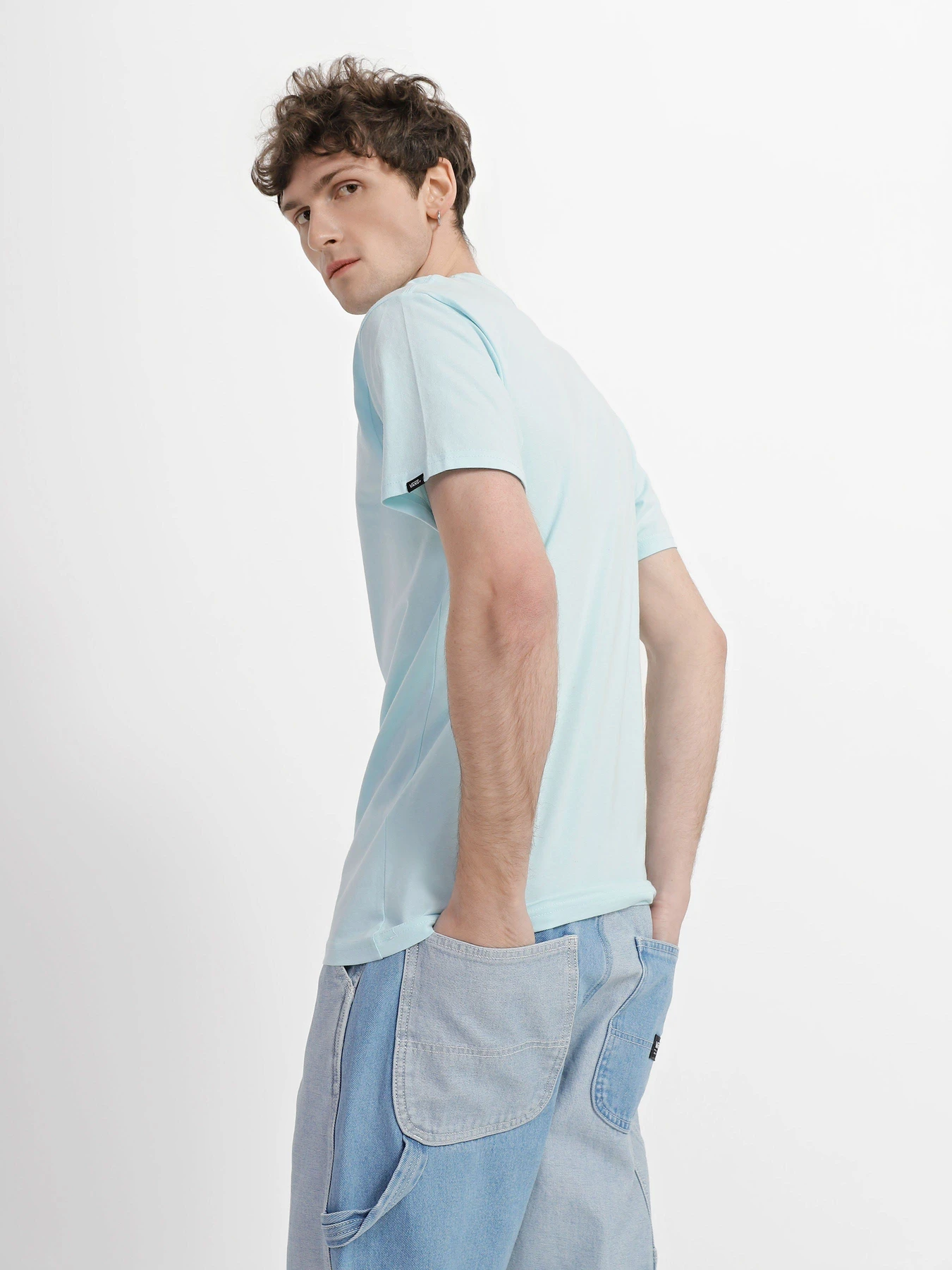 Футболки і поло Vans Classic модель VN000GGGBVP1 Футболки і поло Vans Classic модель VN000GGGBVP1 Фото