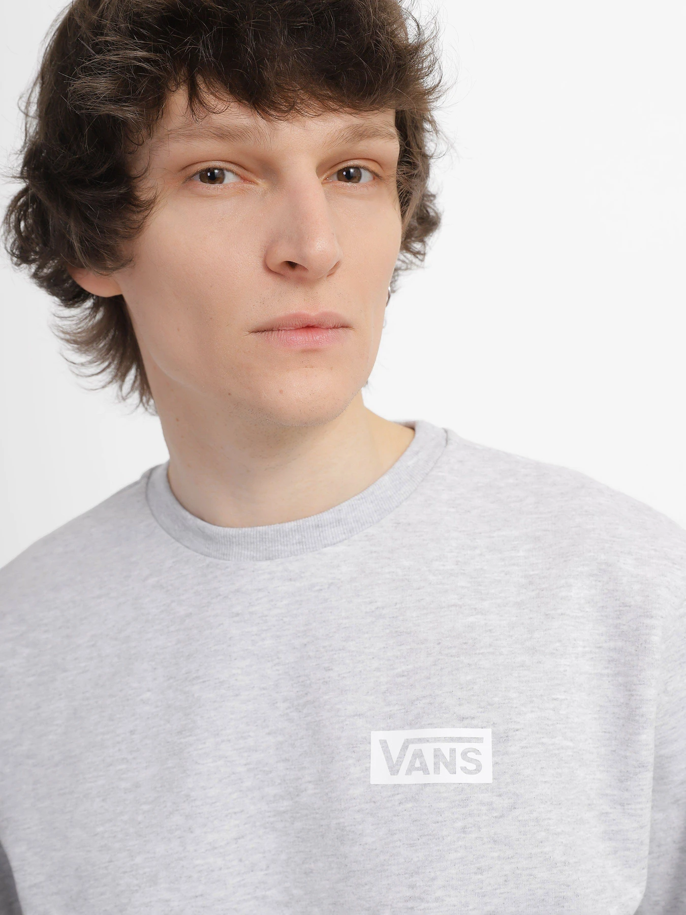 Худи и свитшоты Vans Relaxed Fit Crew модель VN0007FP1QI1 Худи и свитшоты Vans Relaxed Fit Crew модель VN0007FP1QI1 Фото