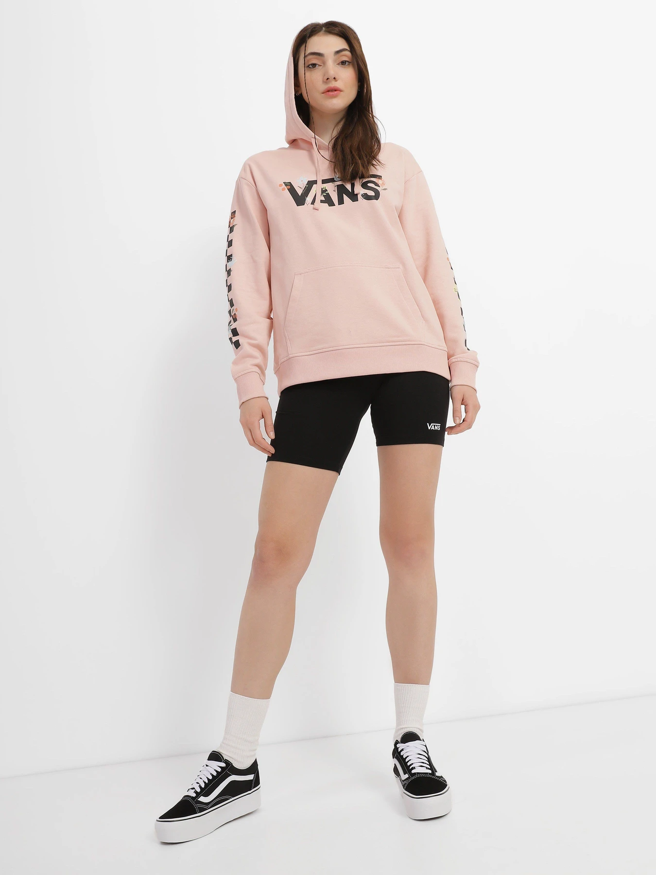 Шорты Vans Checkerboard модель VN0A5LL7BLK1 Шорты Vans Checkerboard модель VN0A5LL7BLK1 Фото