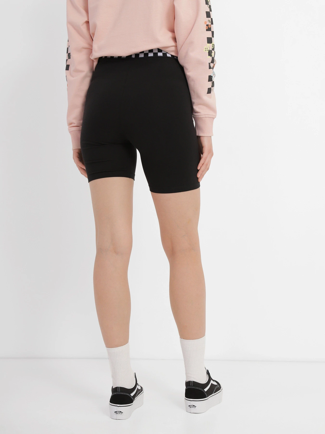 Шорты Vans Checkerboard модель VN0A5LL7BLK1 Шорты Vans Checkerboard модель VN0A5LL7BLK1 Фото