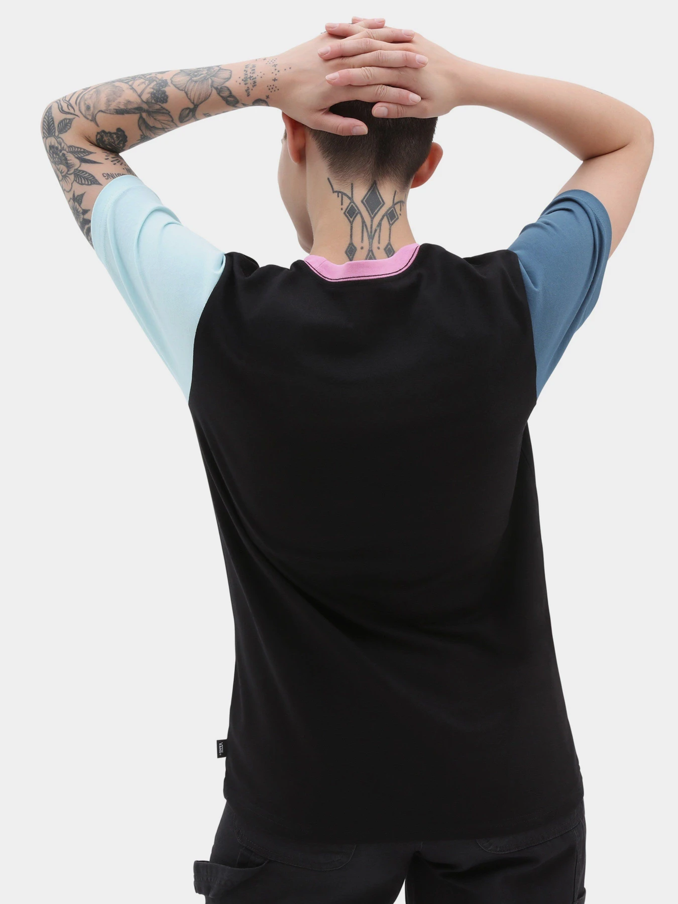 Футболки і поло Vans Left Chest Colorblock модель VN0A7RSQBR51 Футболки і поло Vans Left Chest Colorblock модель VN0A7RSQBR51 Фото