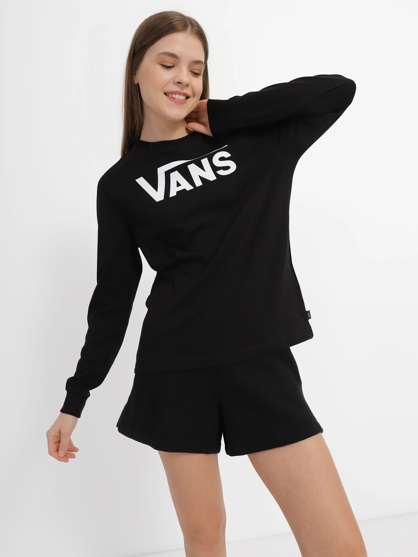 Худи и свитшоты Vans Wm Flying V Classic модель VN0A47WNBLK1 Худи и свитшоты Vans Wm Flying V Classic модель VN0A47WNBLK1 Фото