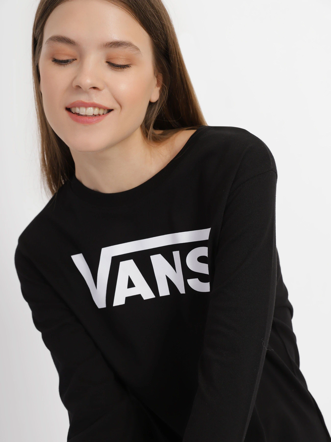 Худи и свитшоты Vans Wm Flying V Classic модель VN0A47WNBLK1 Худи и свитшоты Vans Wm Flying V Classic модель VN0A47WNBLK1 Фото