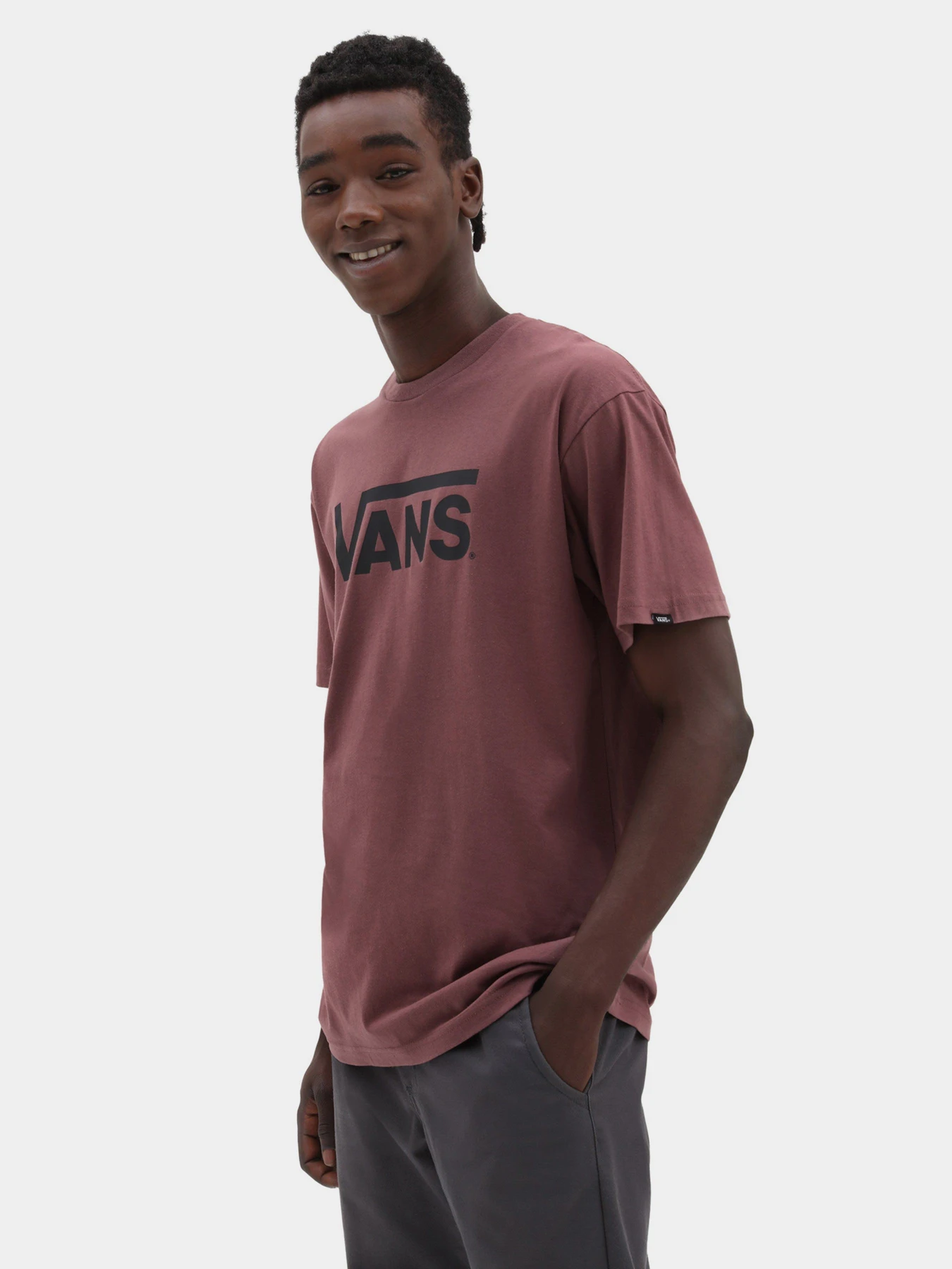 Футболки і поло Vans Classic модель VN0A7Y46Y5F1 Футболки і поло Vans Classic модель VN0A7Y46Y5F1 Фото