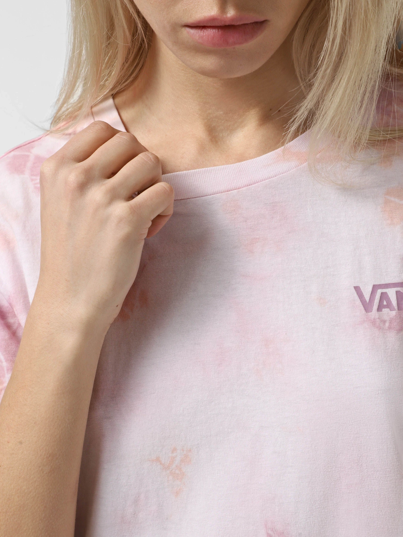 Футболки и поло Vans Tie Dye модель VN000553BE91 Футболки и поло Vans Tie Dye модель VN000553BE91 Фото