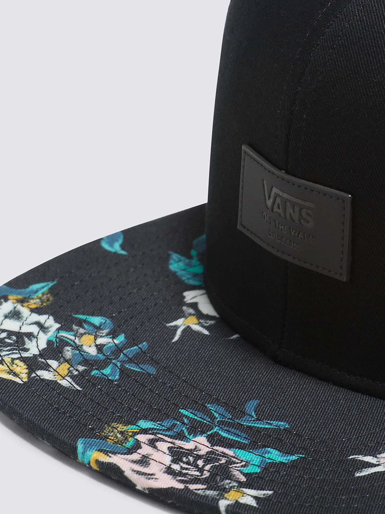 Шапки и кепки Vans Allover It модель VN0000X2B2N1 Шапки и кепки Vans Allover It модель VN0000X2B2N1 Фото
