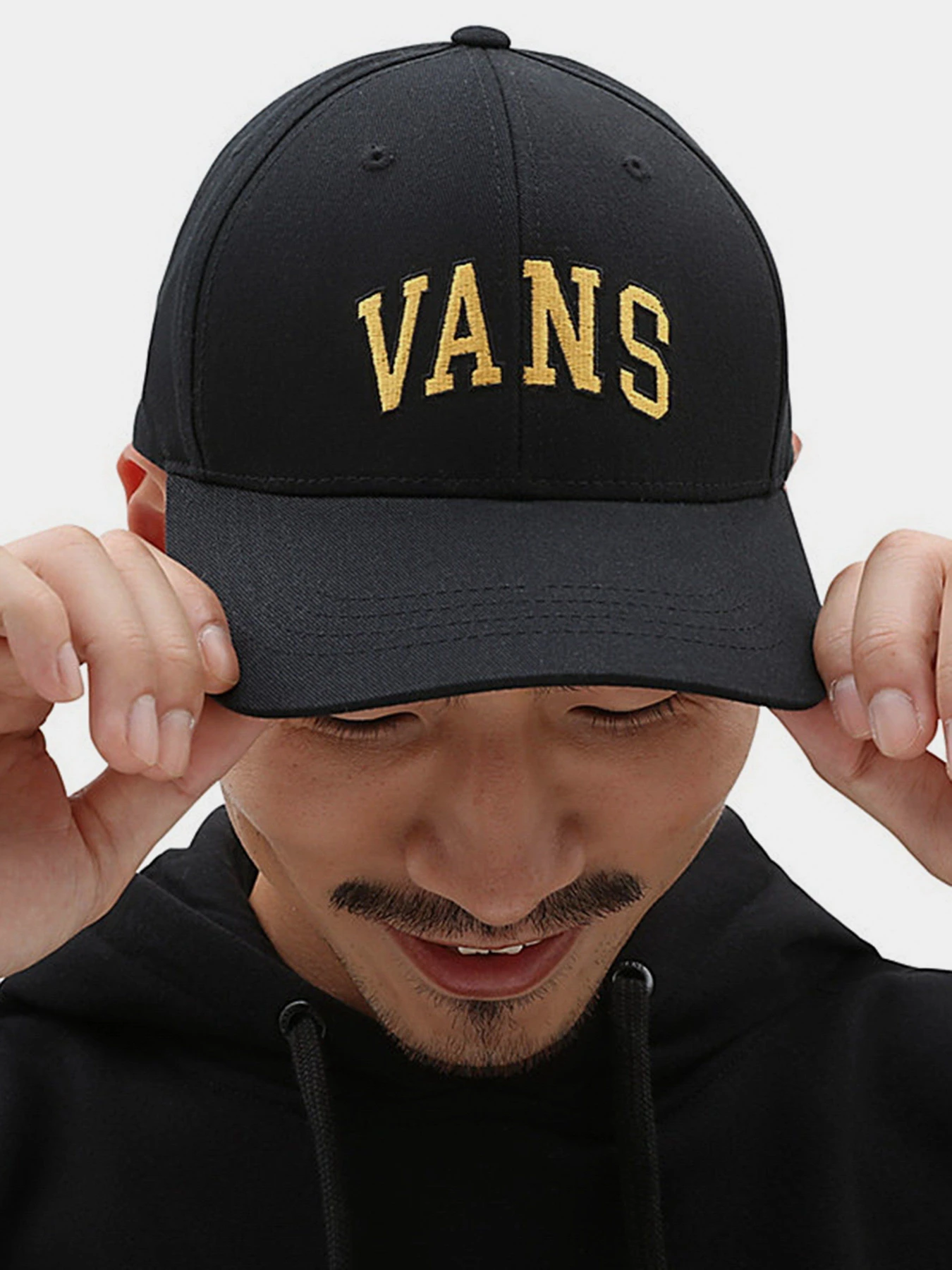 Шапки та кепки Vans Logo Structured модель VN00066HBLK1 Фото