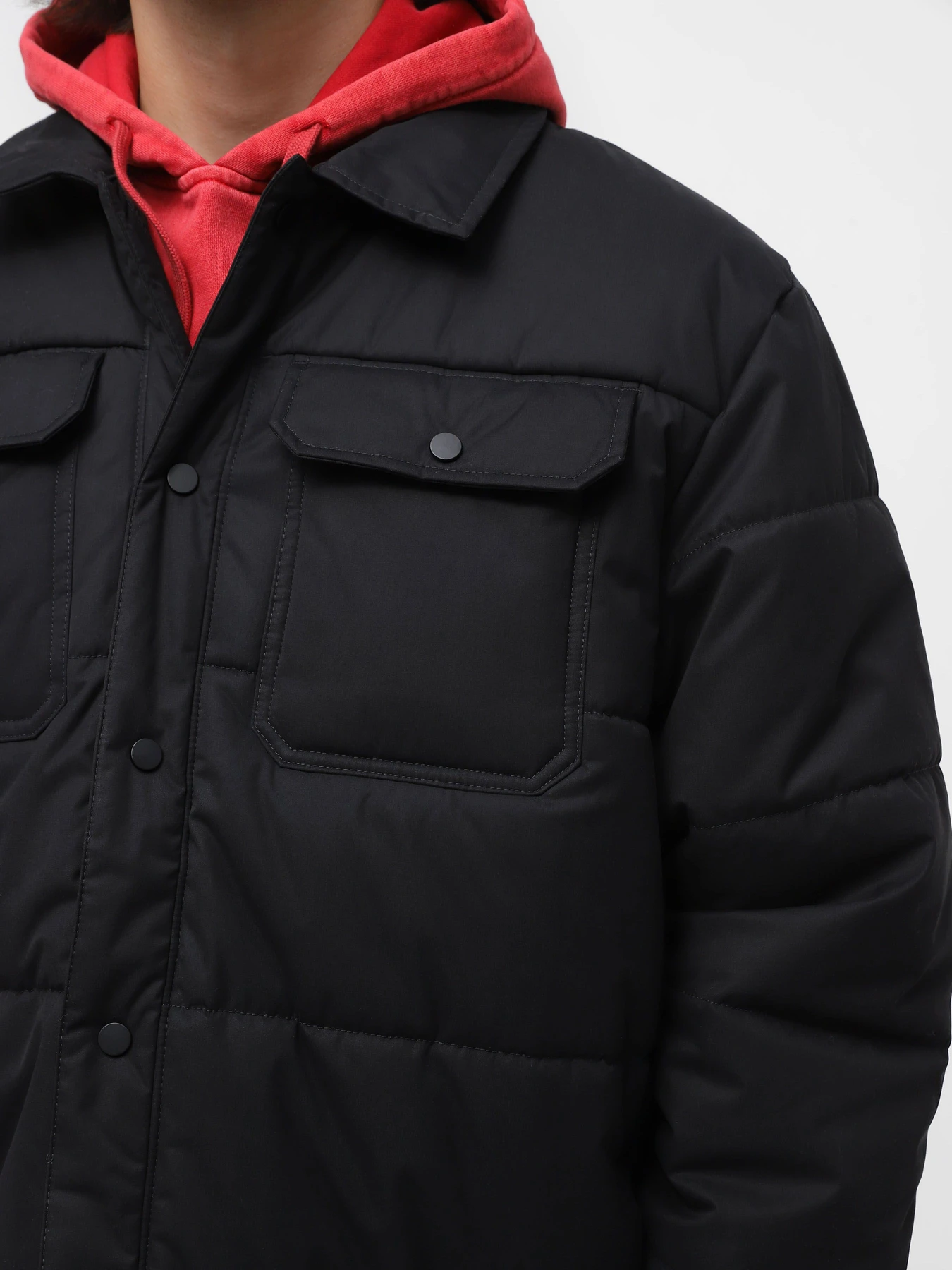 Куртки та дублянки Vans Davis Puffer MTE-1 модель VN0008JEBLK1 Фото