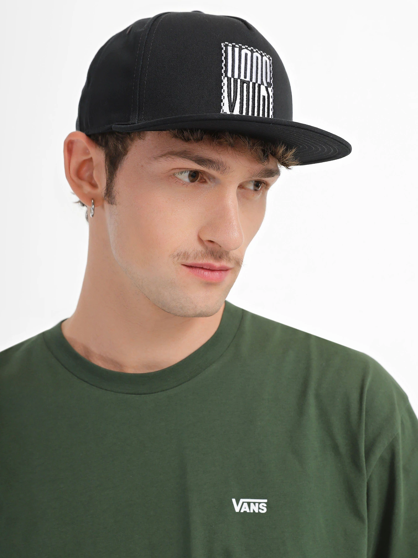 Шапки и кепки Vans WORLDWIDE модель VN0008PABLK1 Шапки и кепки Vans WORLDWIDE модель VN0008PABLK1 Фото